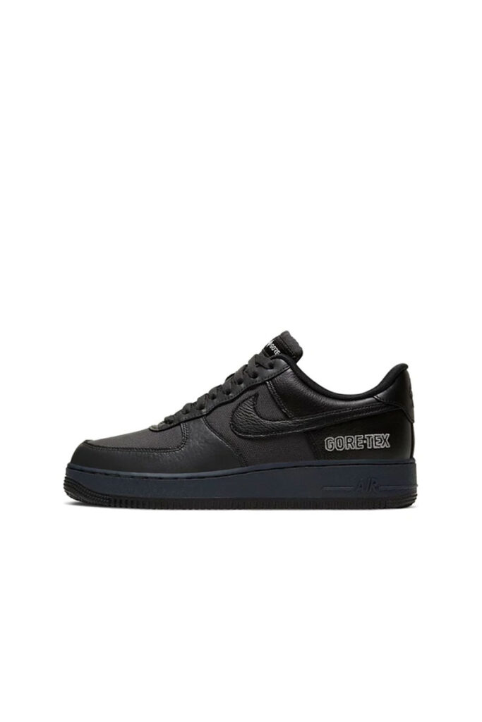 נעלי סניקרס Nike לנשים דגם Air Force 1 Low Gore-Tex