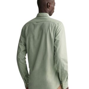 חולצה מכופתרת Gant לגברים גזרת Slim Fit (Classic Oxford Shirt)