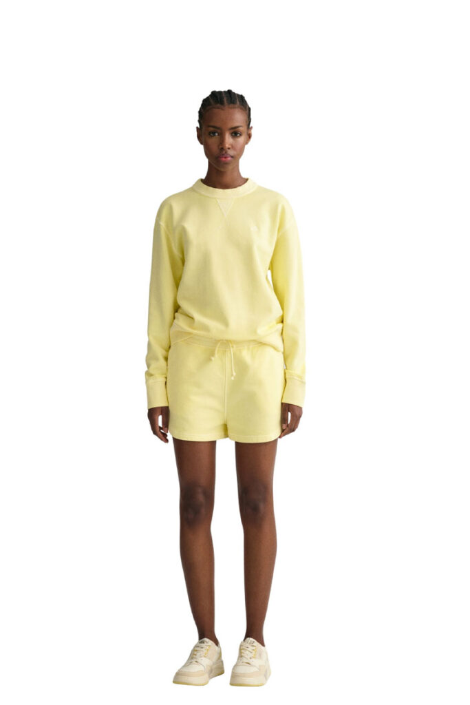 שורט Gant לנשים גזרת Relaxed Fit (Sunfaded Shorts)