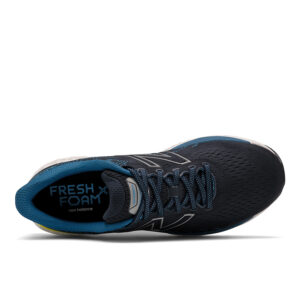 נעלי ריצה New Balance לגברים דגם 880V11